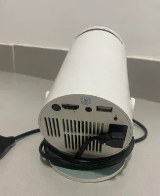 Projetor Portátil Smart WiFi Full HD (Android / HDMI / USB) - Foto 2