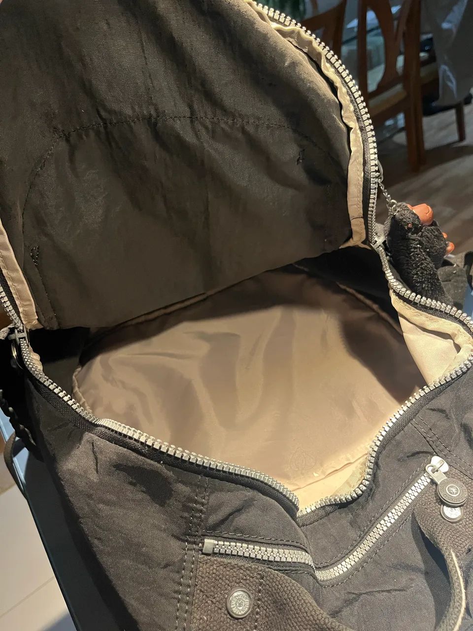 Mochila Kipling preta - Foto 3