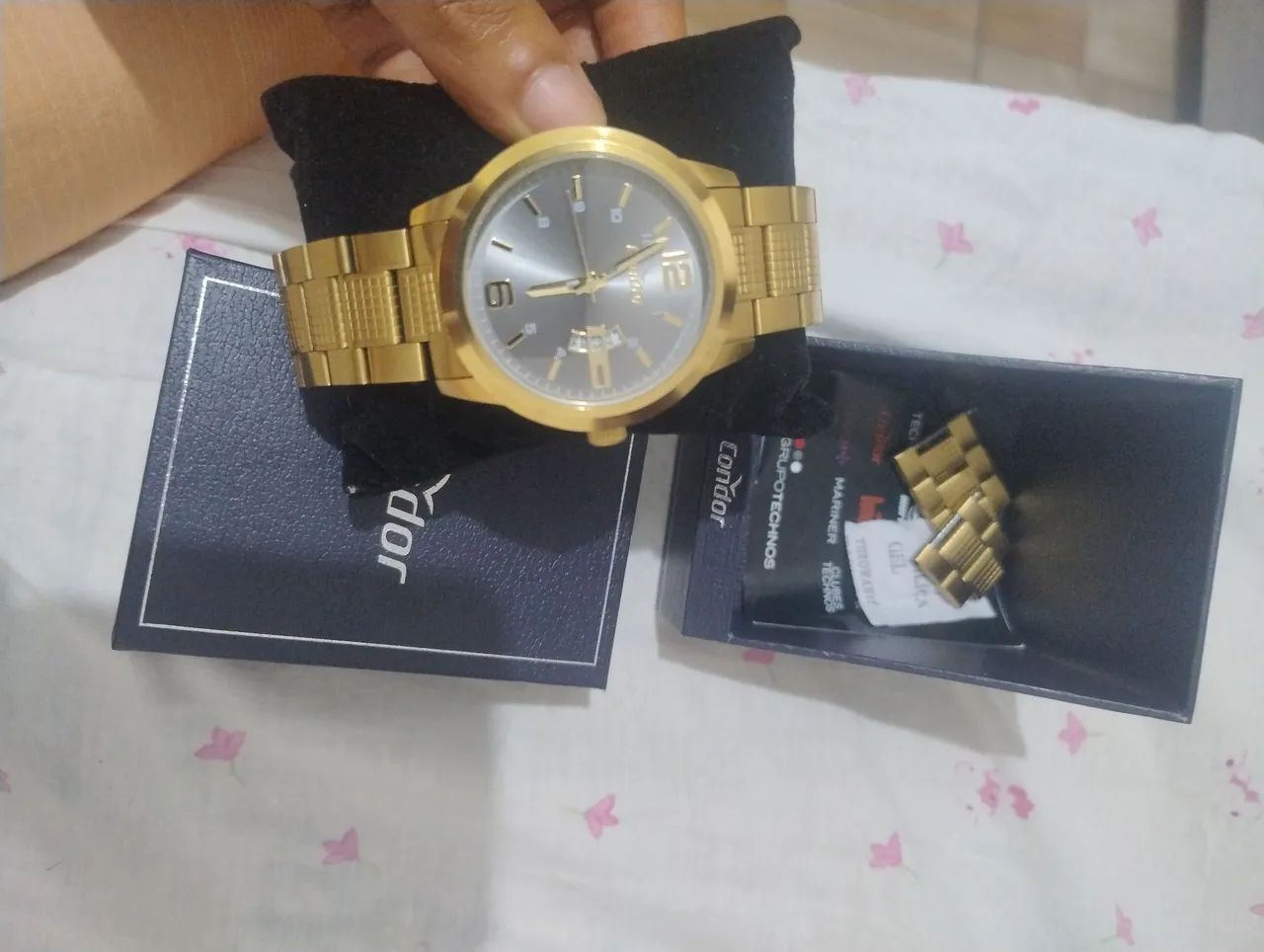 VENDO RELÓGIO NOVO - Foto 2