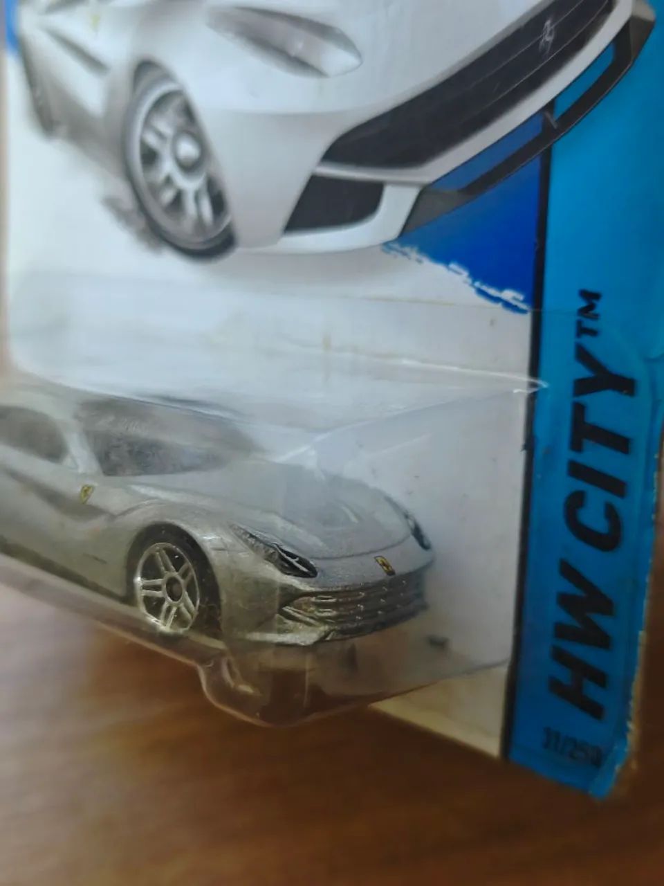 Carro Hot Wheels Ferrari F12 Berlinetta - Foto 5