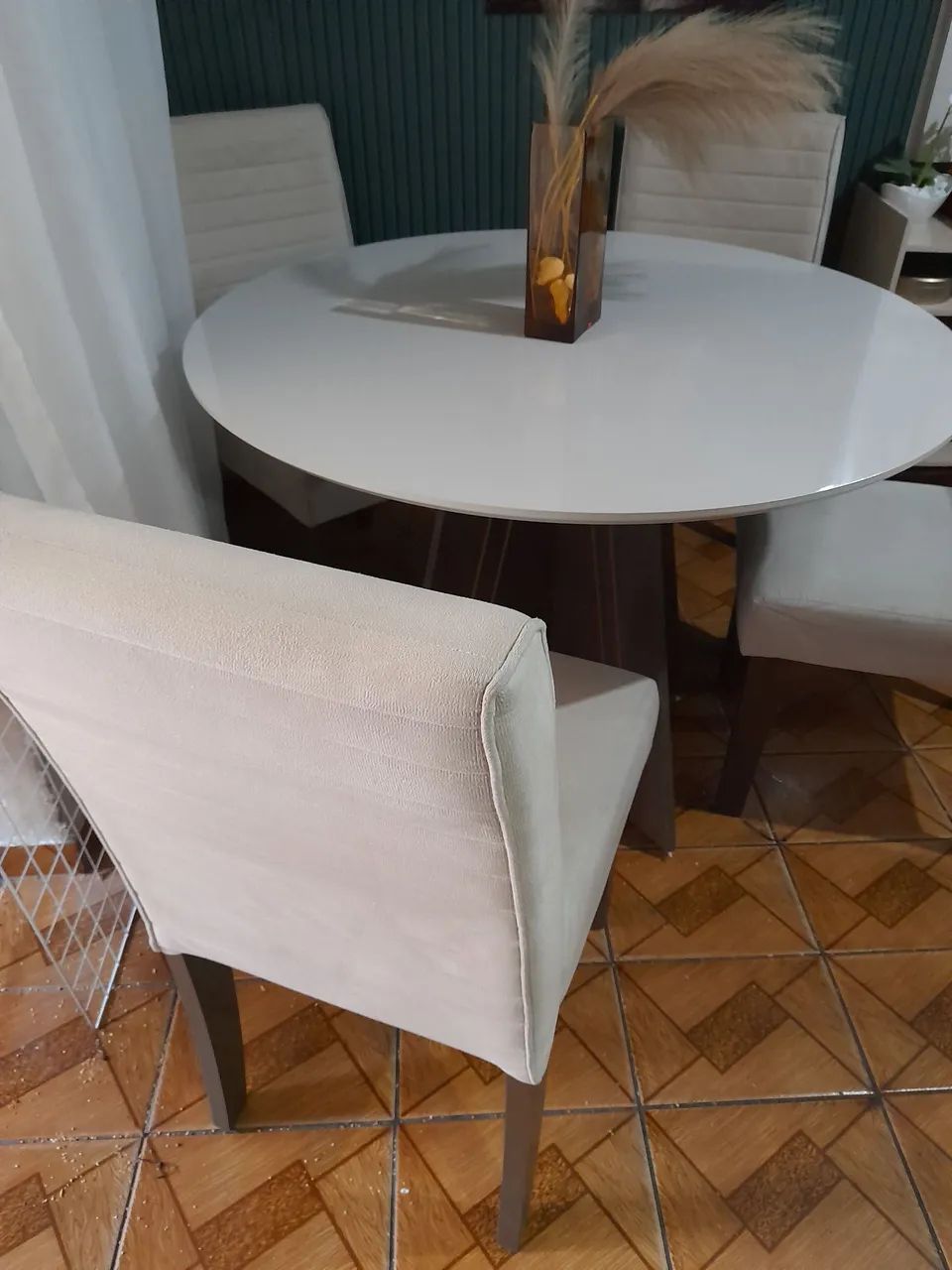 Mesa de jantar 4 cadeiras