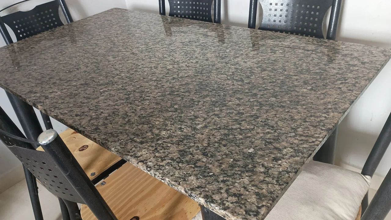 Mesa Inox com tampo de mármore e seis lugares  - Foto 3