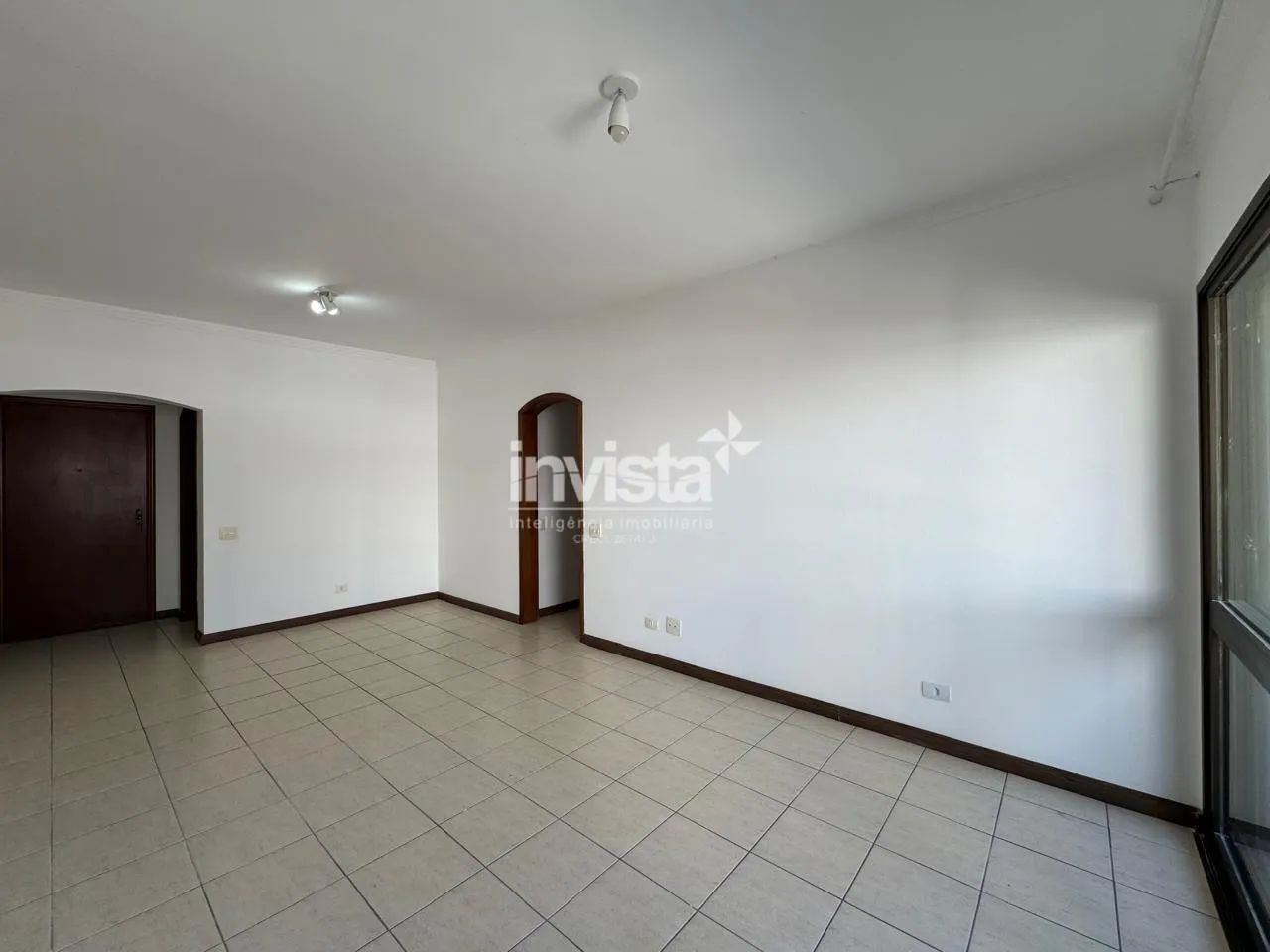 Apartamento 2 Dormitórios com Varanda para Alugar na Pompéia em SANTOS - Foto 4