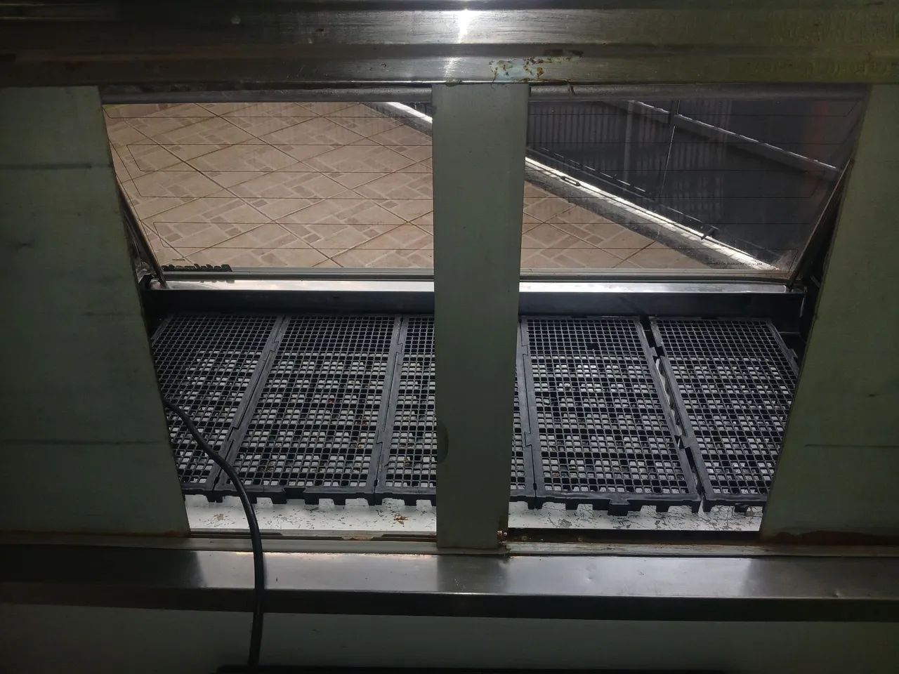 Expositor para açougue Voltagem 220. - Foto 3