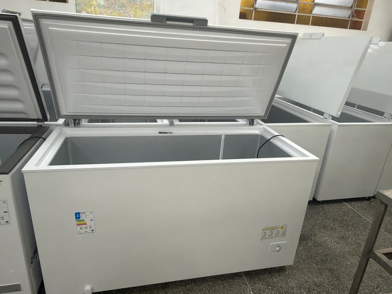 Vendo freezer 513l Electrolux 1 porta 110v - Geladeiras e Freezers
