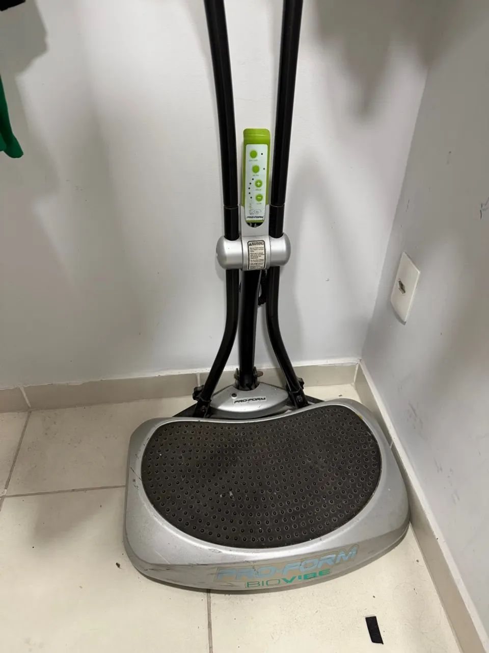 Plataforma vibratória com mal contato - DOAÇÃO  - Foto 4