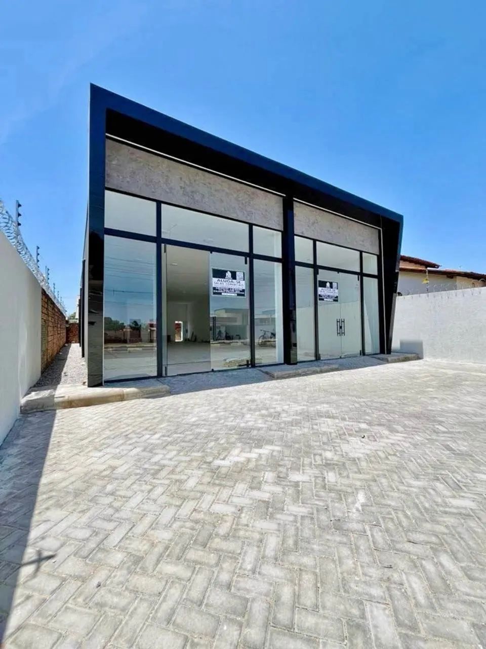 Aluga-se ponto comercial no bairro Cidade Satélite 