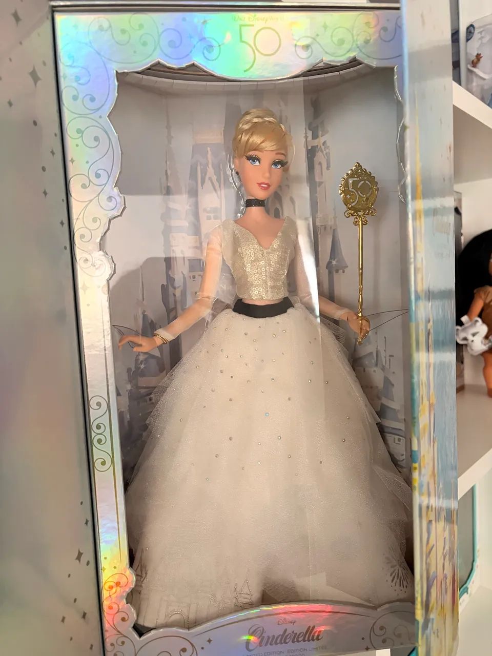 Boneca limitada disney Cinderela  - Foto 2