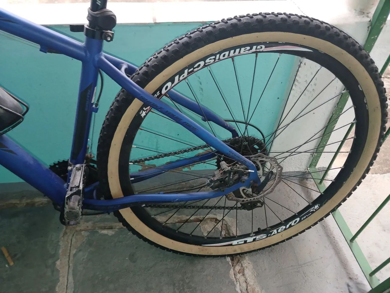 Uma bicicleta aro 29 - Foto 5