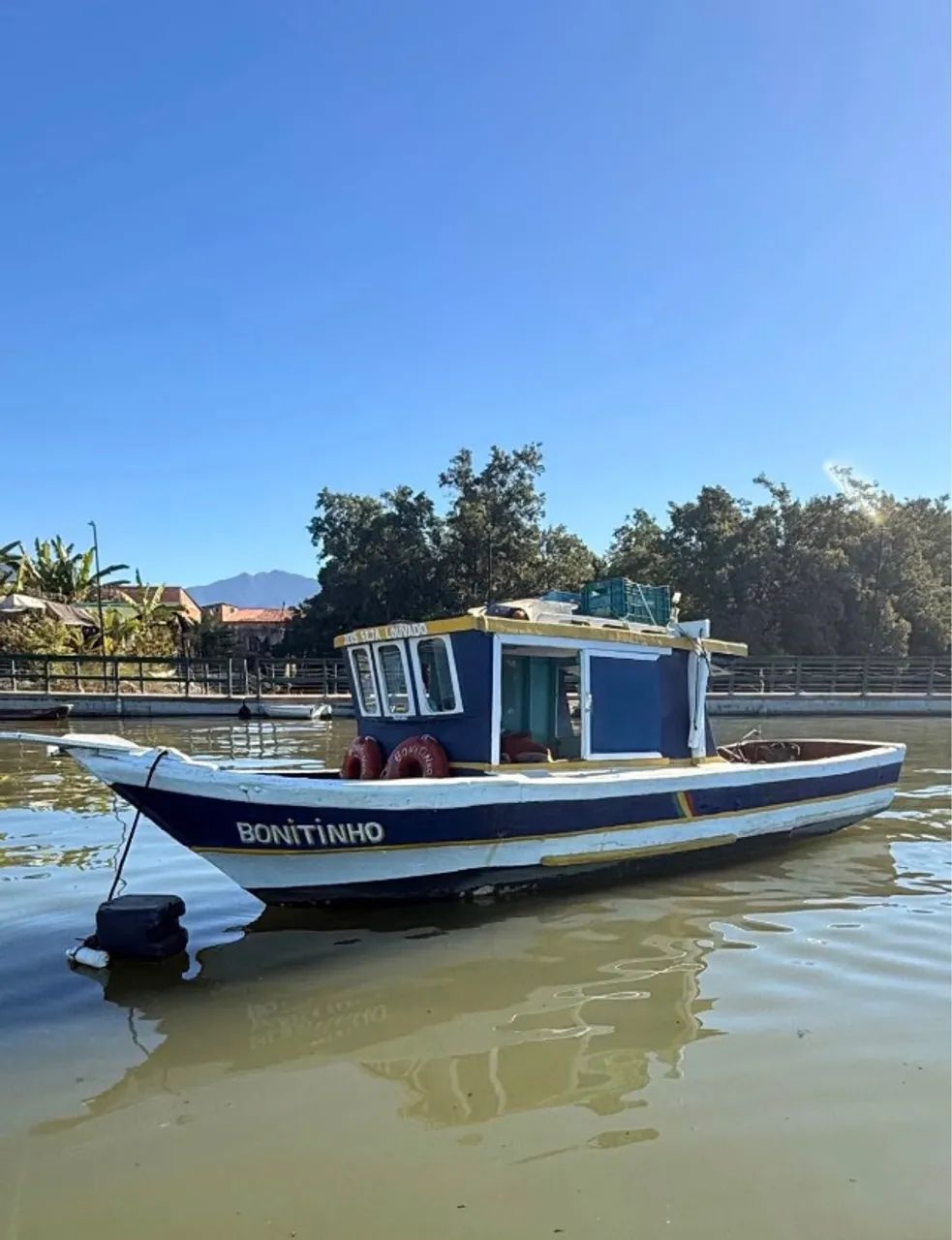 Barco de fibra 