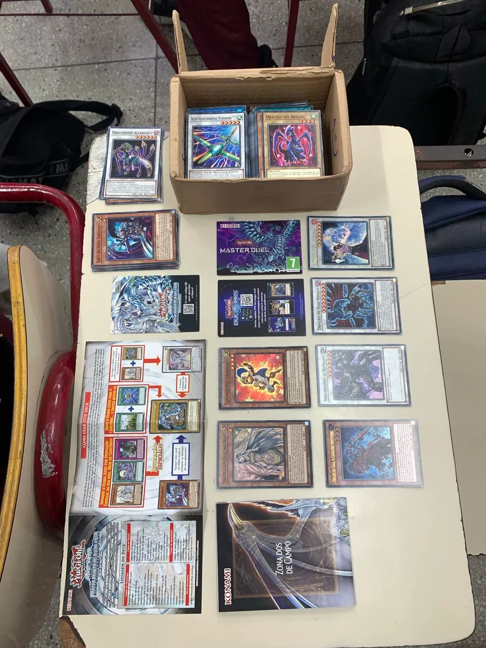 243 cartas Yu-Gi-Oh + Deck de batalha - Foto 5
