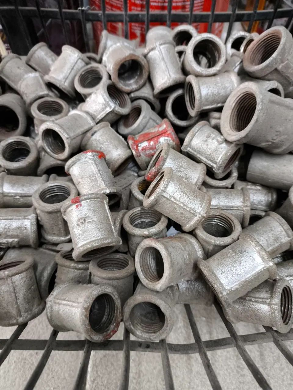 Luva galvanizada 1/2 apenas  R$3,00un  - Foto 2