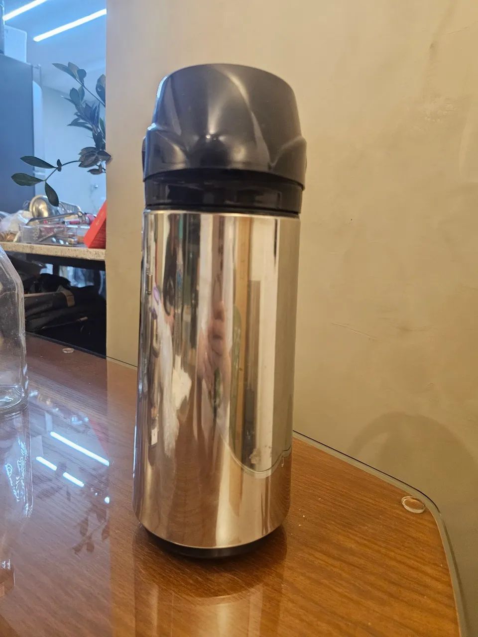  Garrafa Térmica de Pressão de 1 Litro Termolar - Foto 4