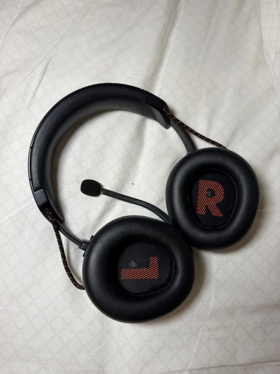 Fone jbl  quantum 600 semi novo  - Foto 2