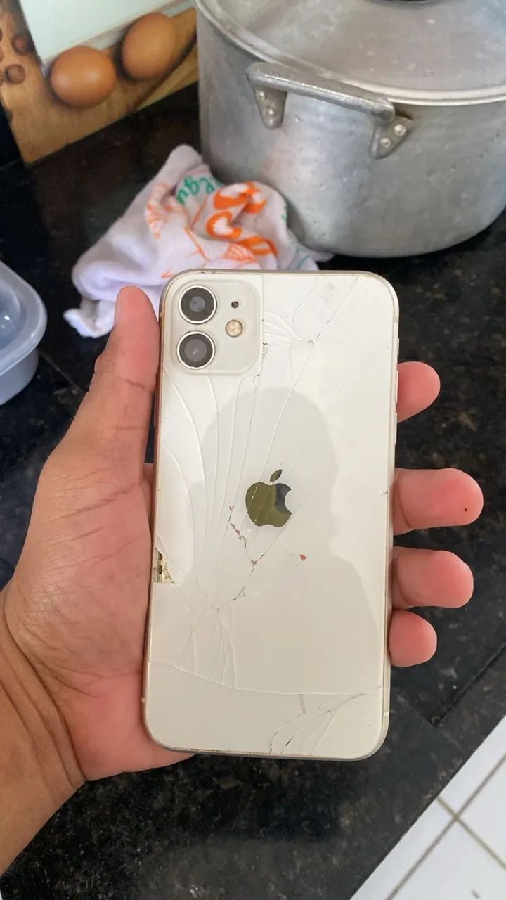 Vendo IPhone 11 - Foto 3