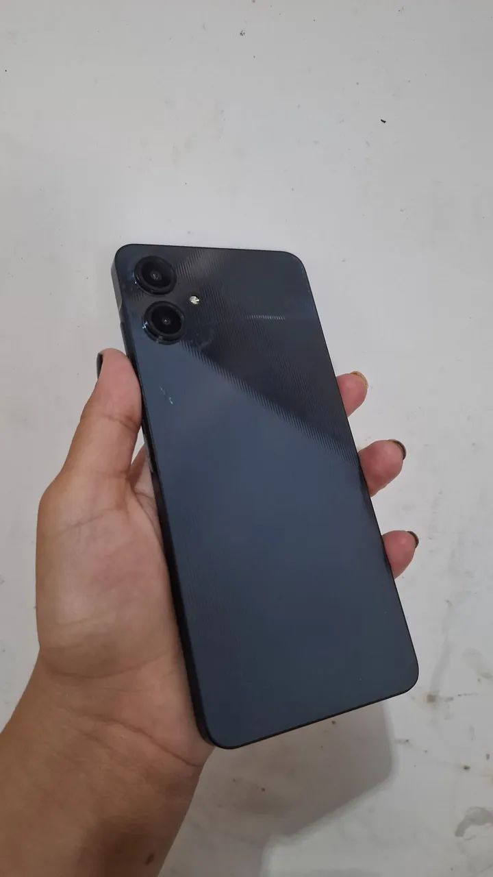 Celular novo e barato 