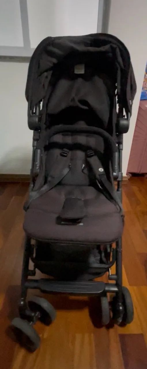 Carrinho de bebê maxi cosi retrátil 