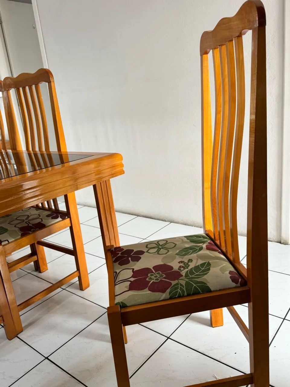 Mesa com cadeiras  - Foto 3