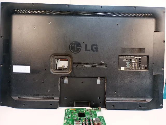 TV LG 47 Polegadas Para Peças ou Conserto - Tela Display e LEDs Funcionando - Foto 4