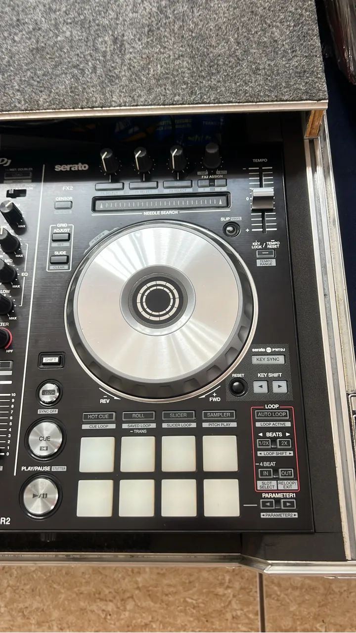 Vendo controladora Ddj SR2 com case  - Foto 2