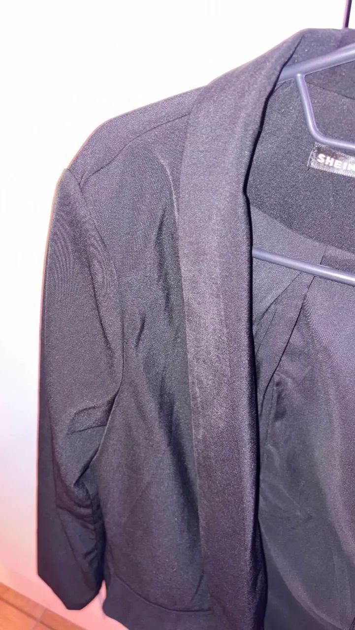 Blazer Preto Shein (Tamanho M) - Foto 4