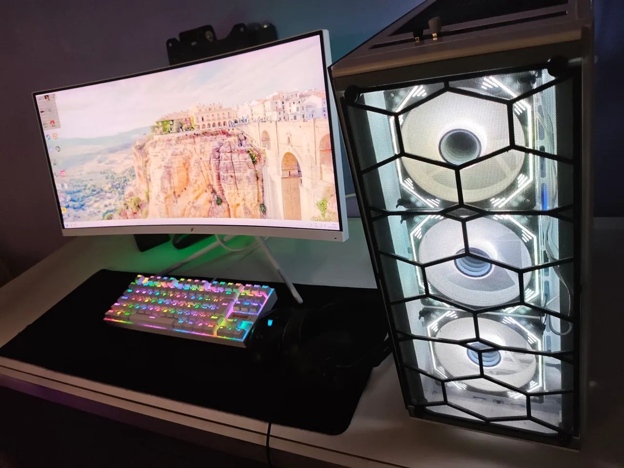 PC GAMER RX 9070 XT