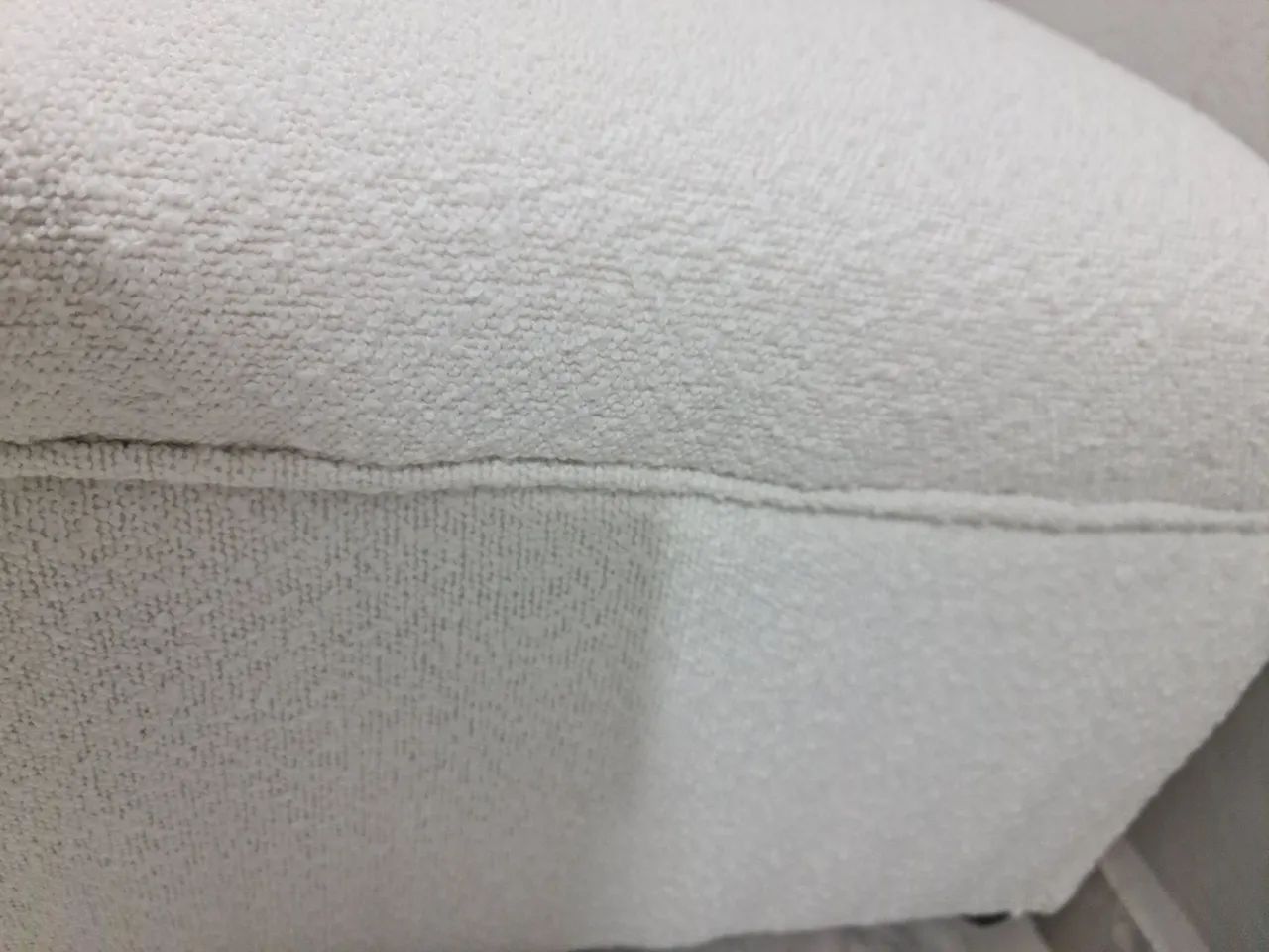 Beautiful Poufs442957940382115843
