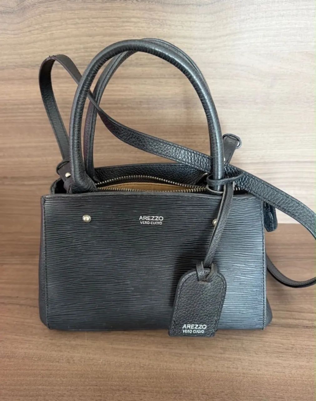 Bolsa Arezzo em Couro