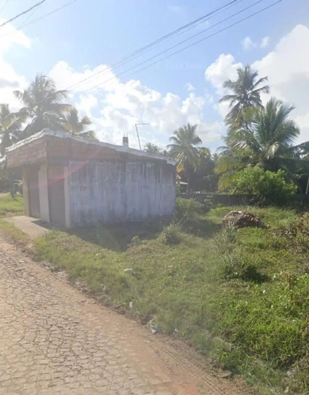 Terreno com duas construção 