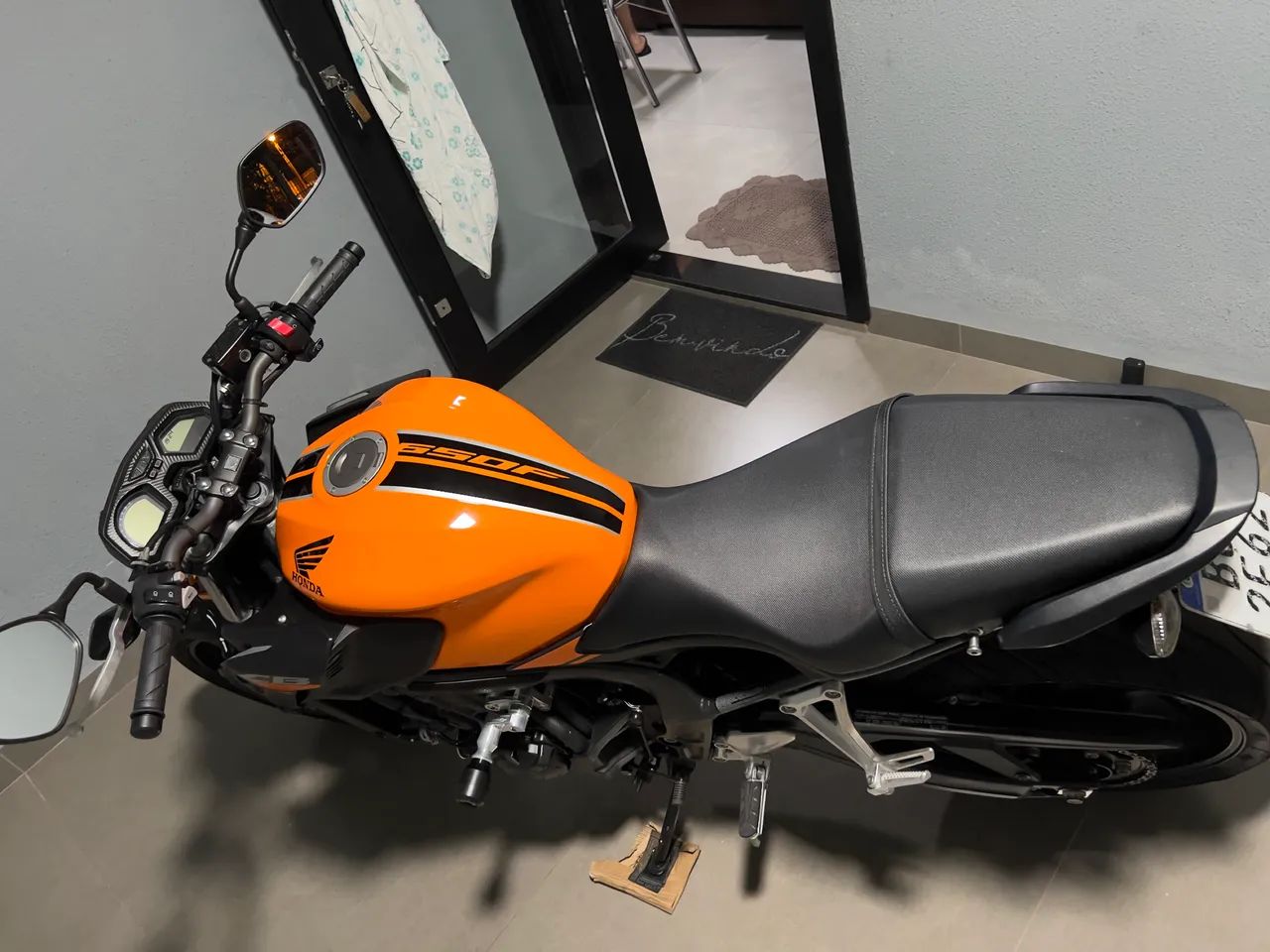 CB650F  - Foto 3
