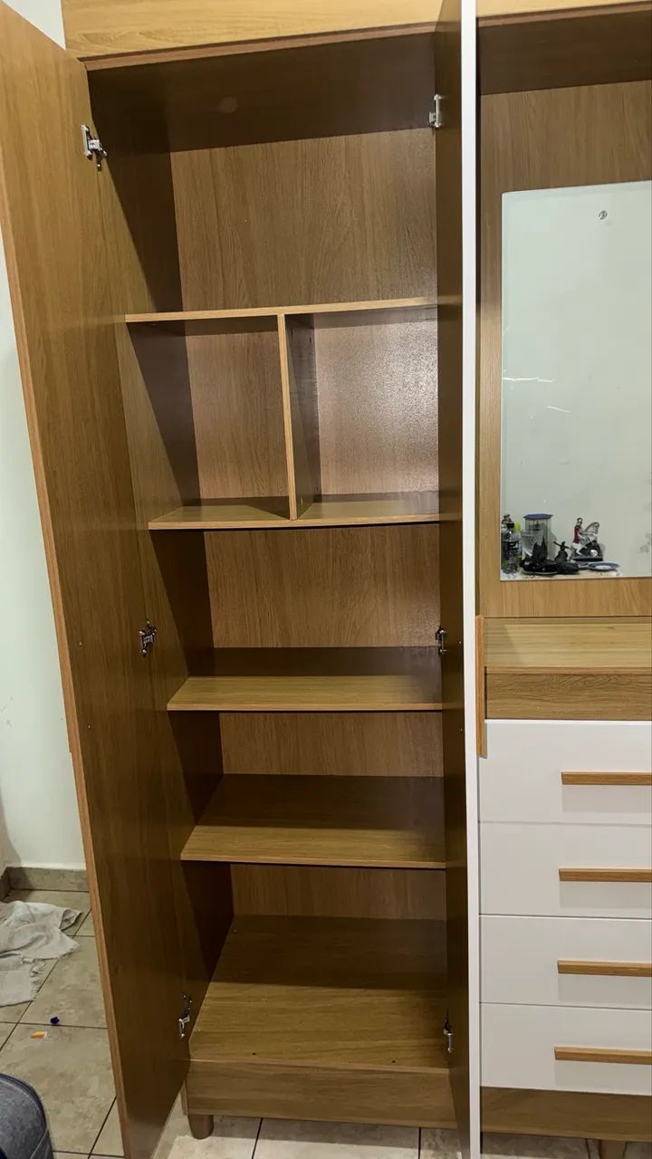 GUARDA ROUPA, COM UM MÊS DE USO  - Foto 2