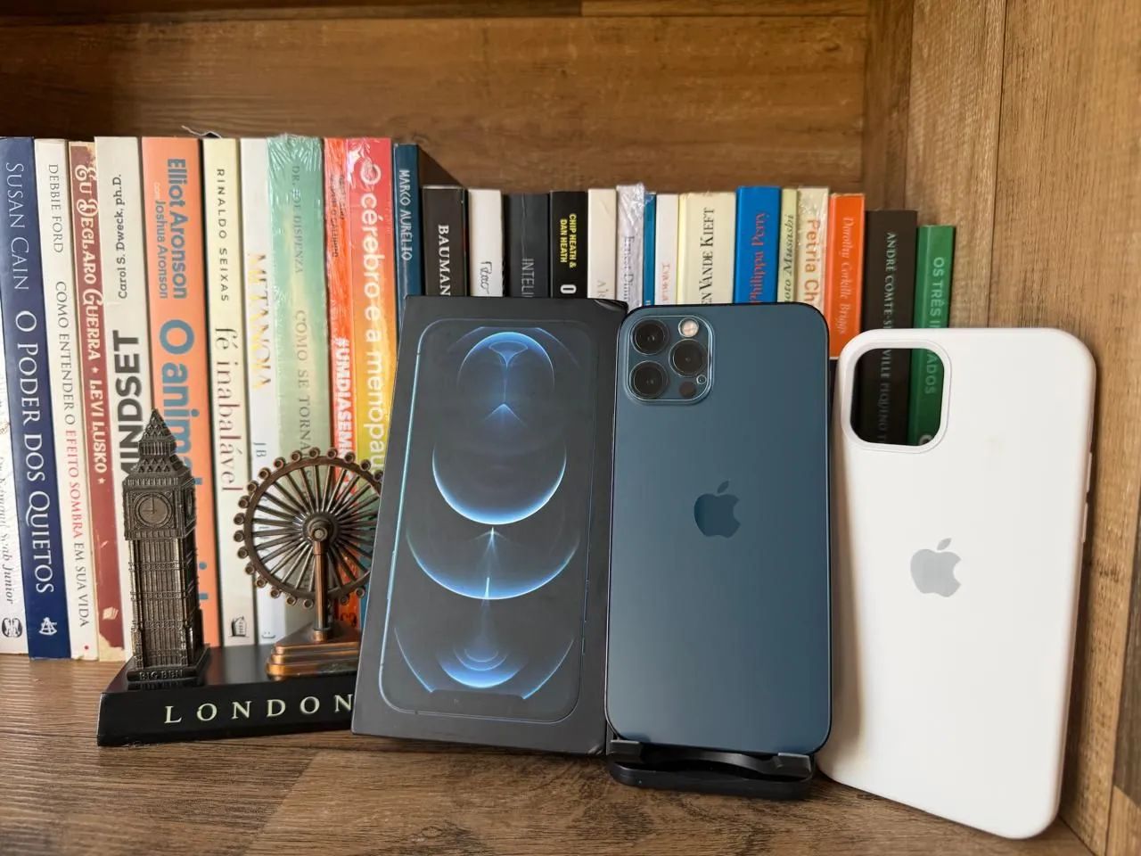 Apple iPhone 12 PRO 256GB 青 iPhone 12 Pro 256gb Azul Semi Novo | Loja Física - Celulares e