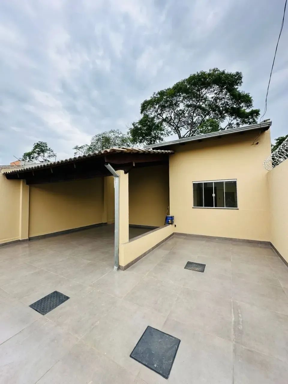 CASA A VENDA NA REGIAO LESTE DE ANAPOLIS