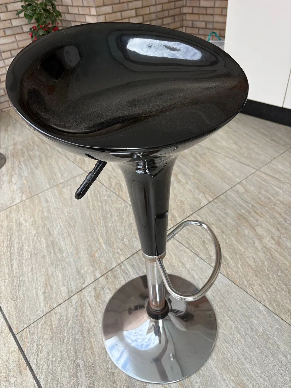 Vende se Duas Banquetas  - Foto 3
