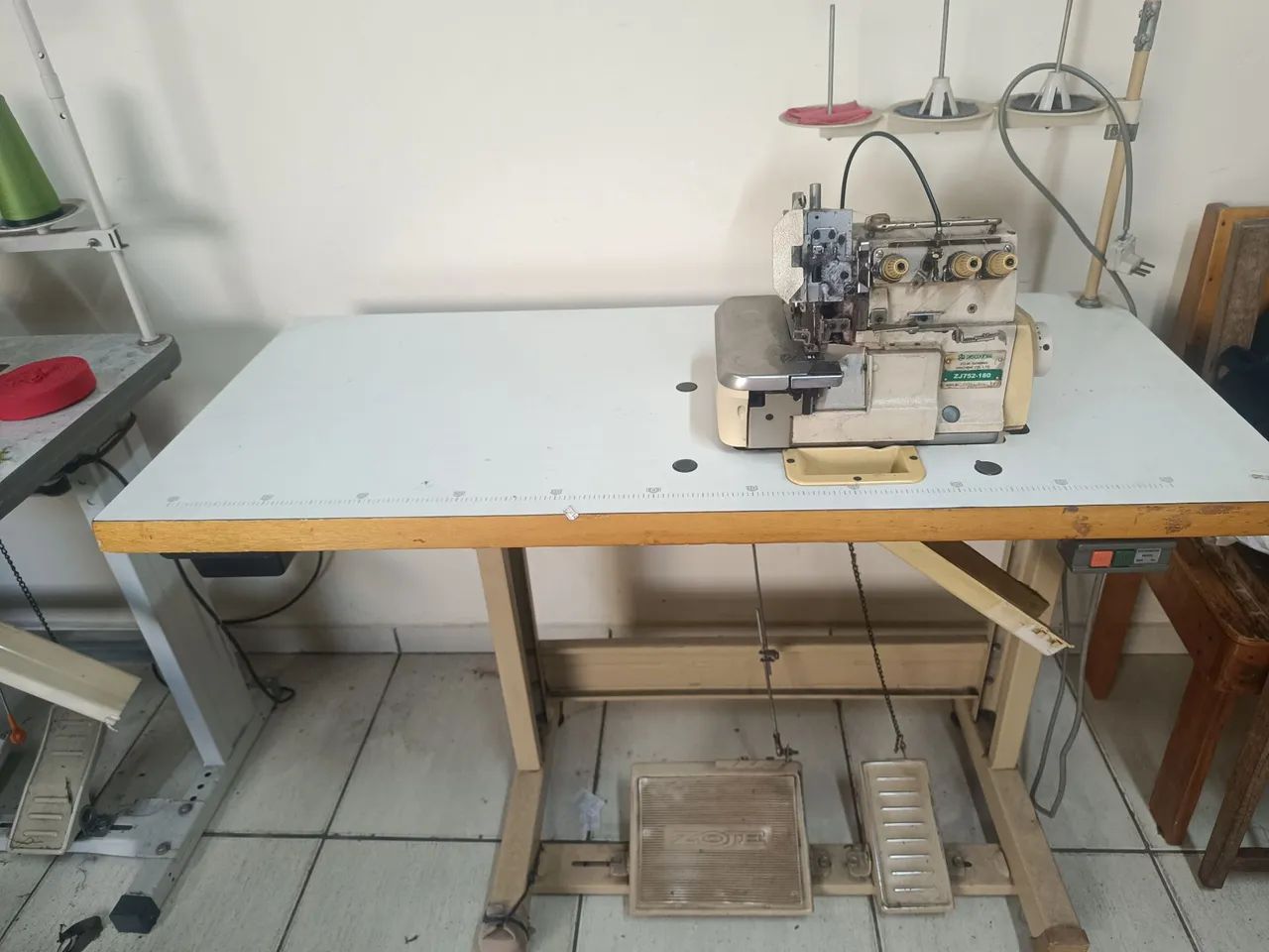 Máquina industrial overloque com embutidor  - Foto 2