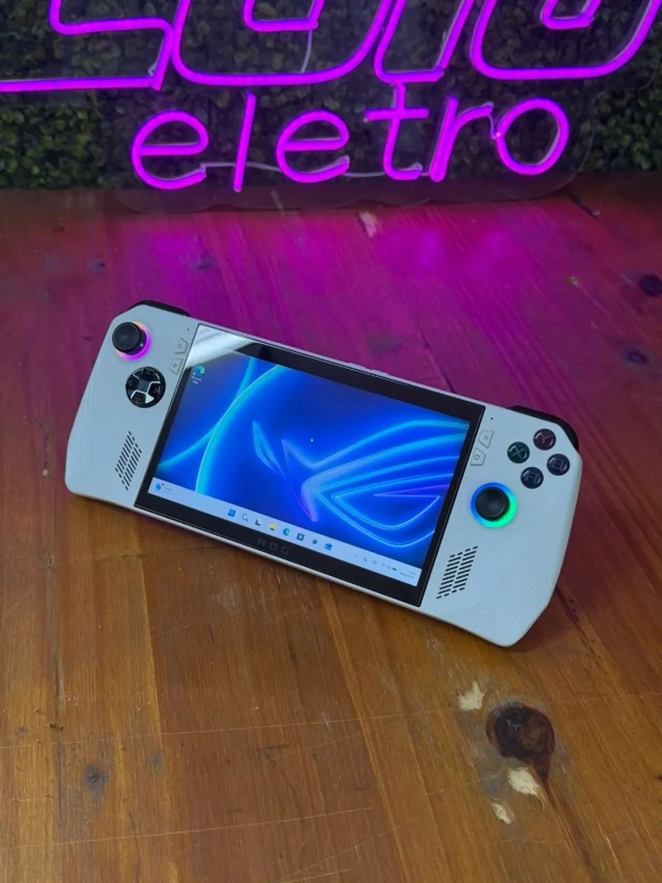 Asus ROG Ally Z1 Xtreme - Foto 2