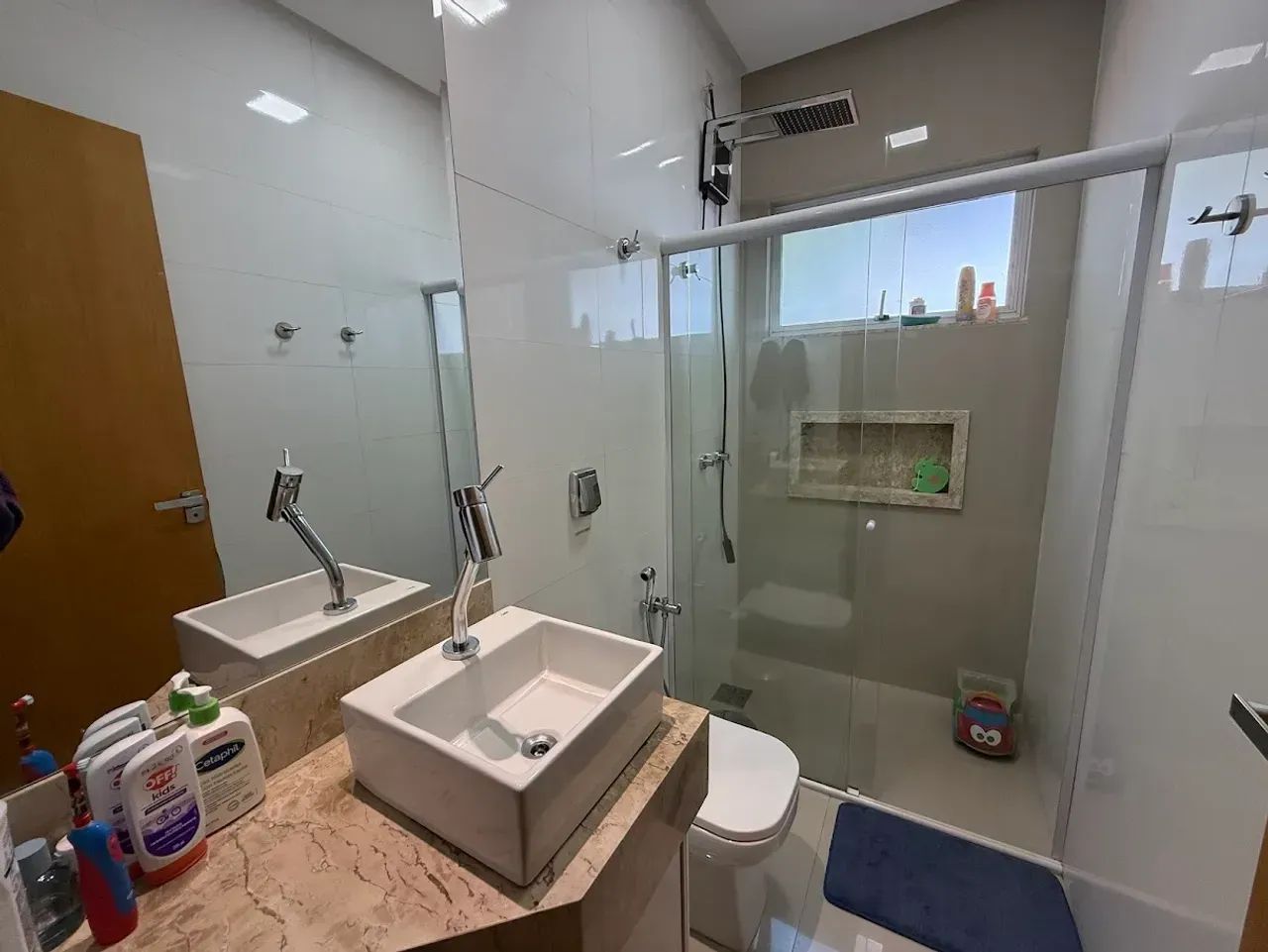 Térrea  252 m², 4 suítes, piscina aquecida, quintal no Cond Portal do Sol Green, Goiânia - - Foto 12