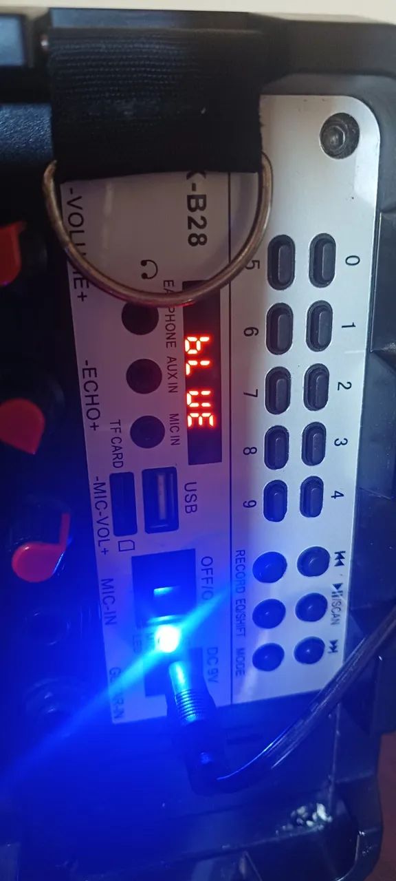 Caixa de Som Bluetooth MK-B28 com defeito  - Foto 3