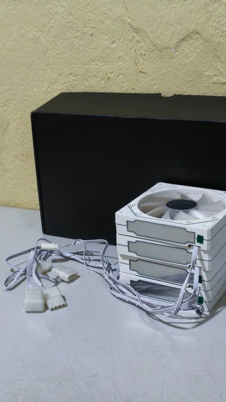 Kit de 4 Fans Hayom ARGB