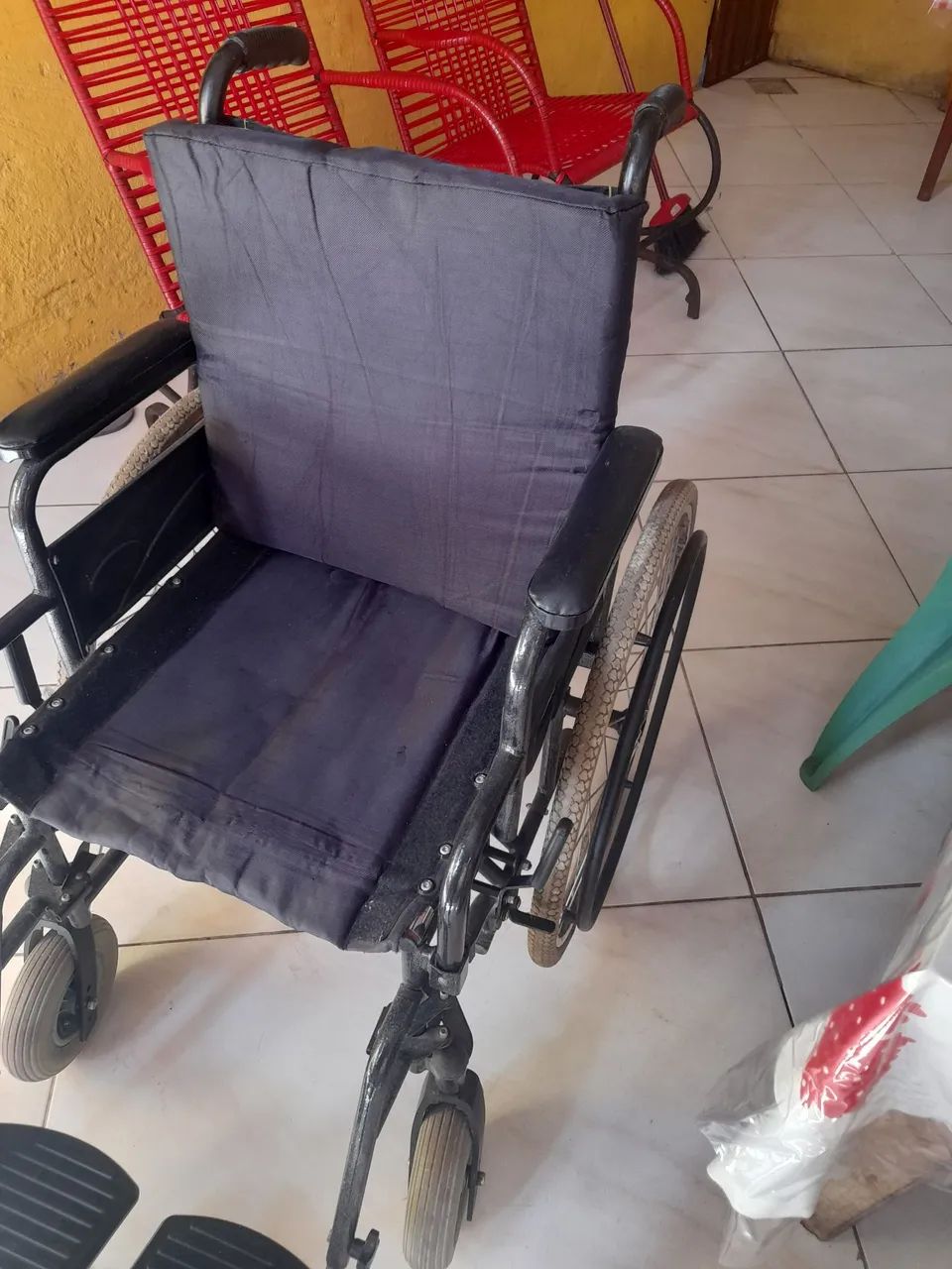 Cadeira de rodas - Foto 3