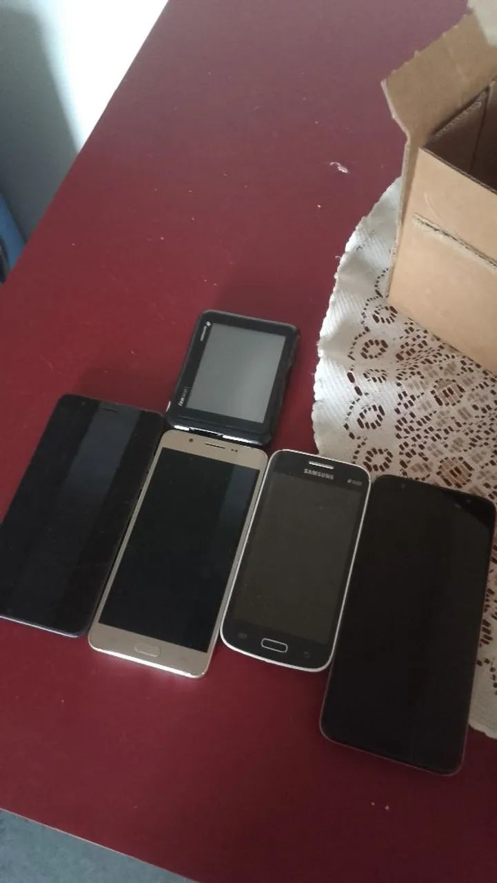 vendo celulares antigos para retirada de peças.