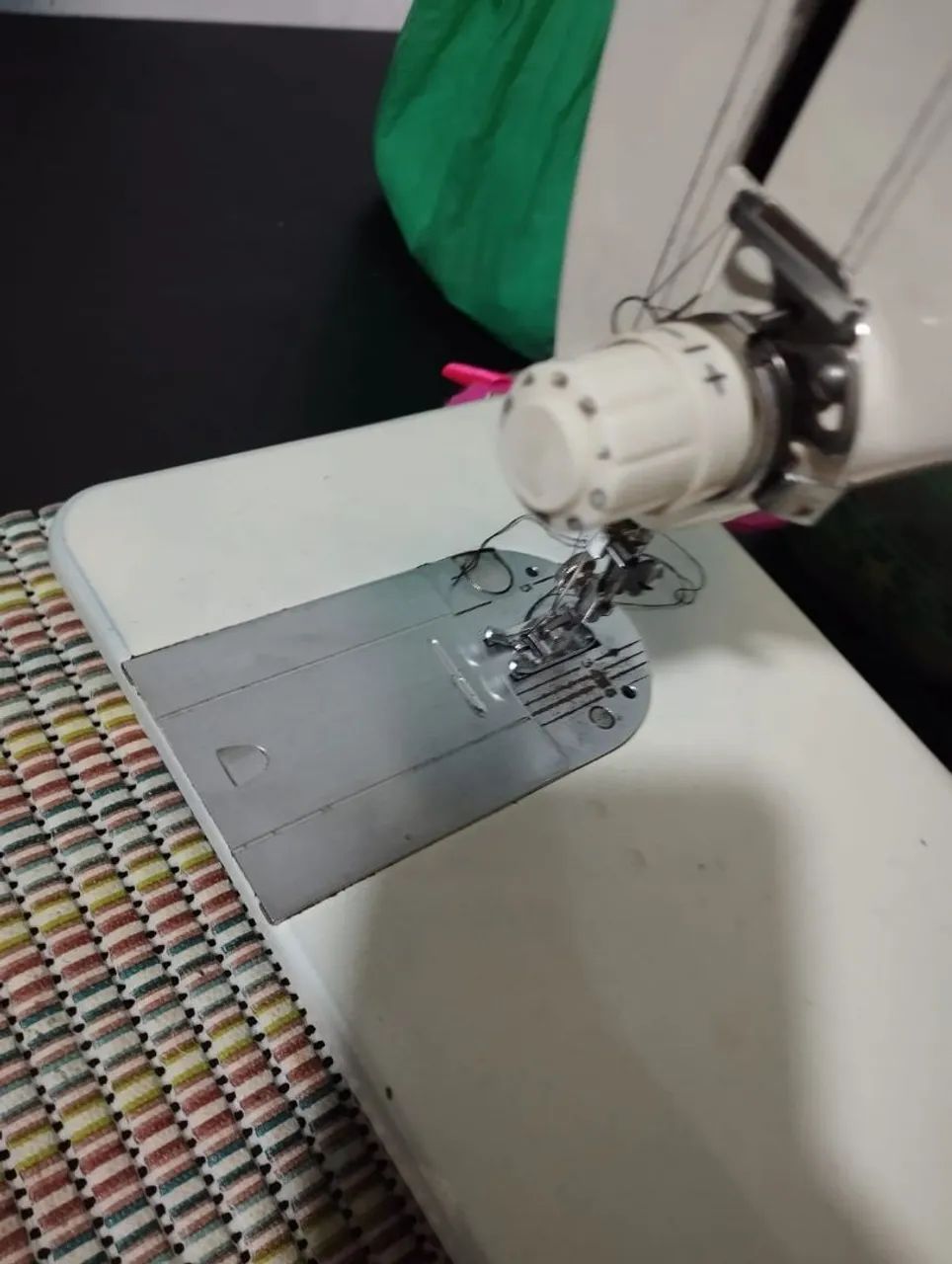 Máquina de costura 65614993241986122