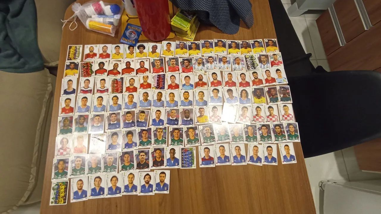 Vê do Figurinhas copa 2014 e 2018 Total 128 figurinhas 