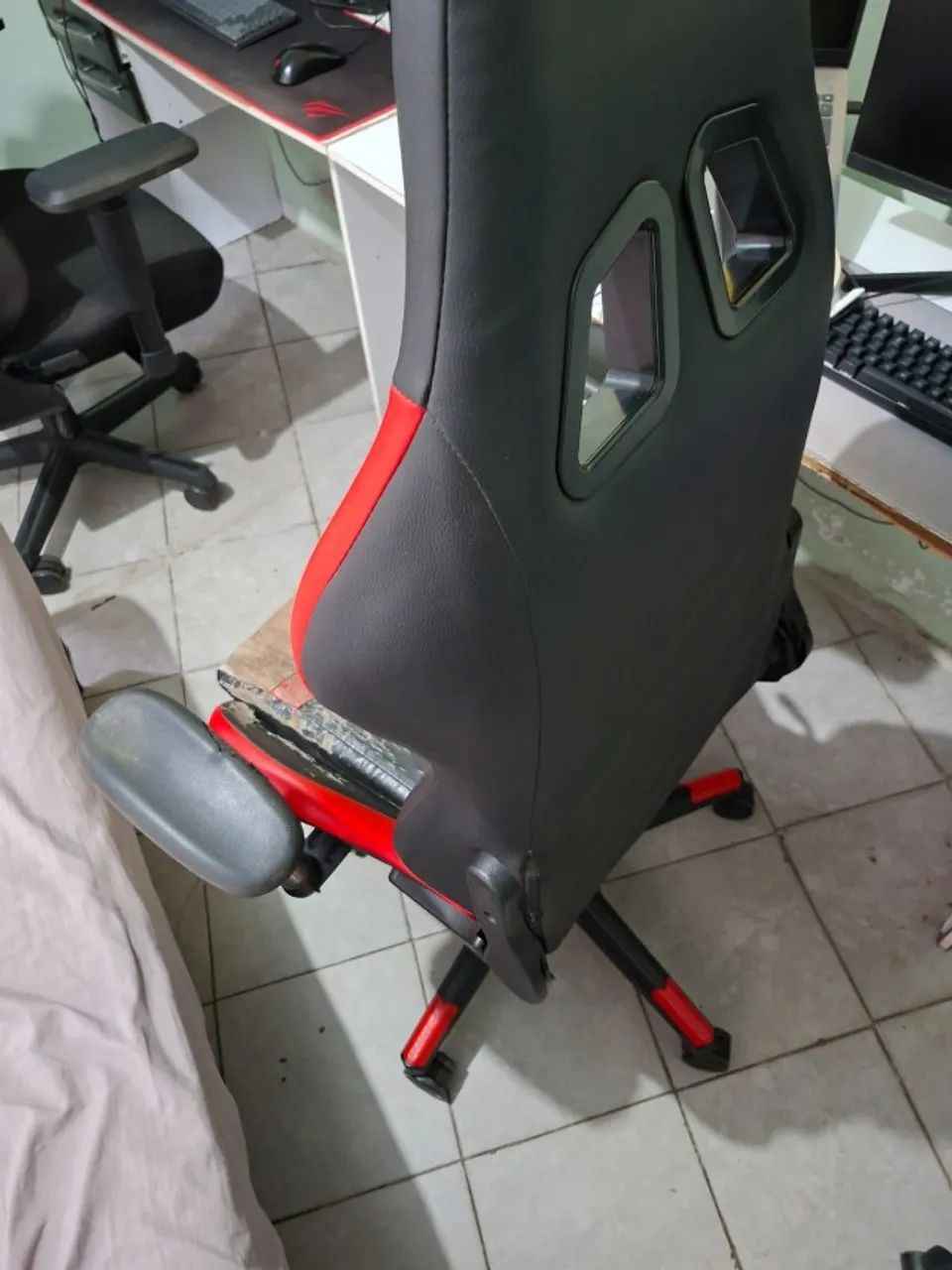 Cadeira gamer usada - Foto 3
