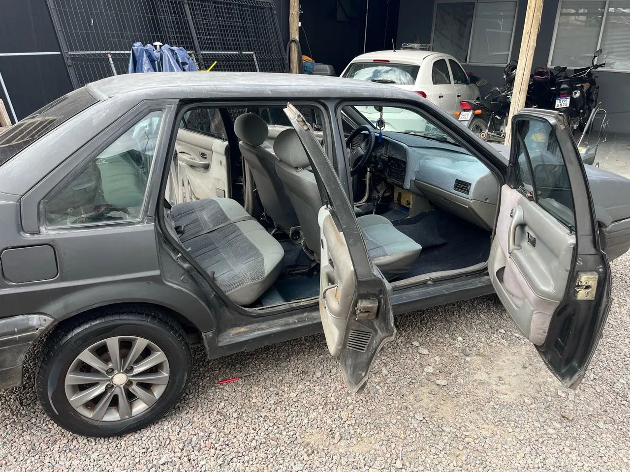 Ford Versailles GL 2.0i / 2.0 2P E 4P (álcool) 1995 - Foto 3