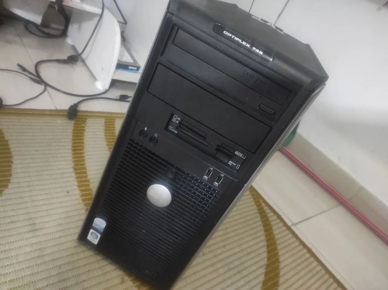 Gabinete DELL funcionando Leia - Foto 3