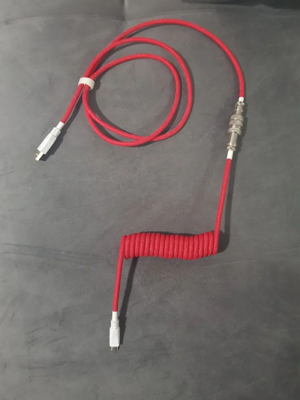 Cabo Coiled vermelho para teclado