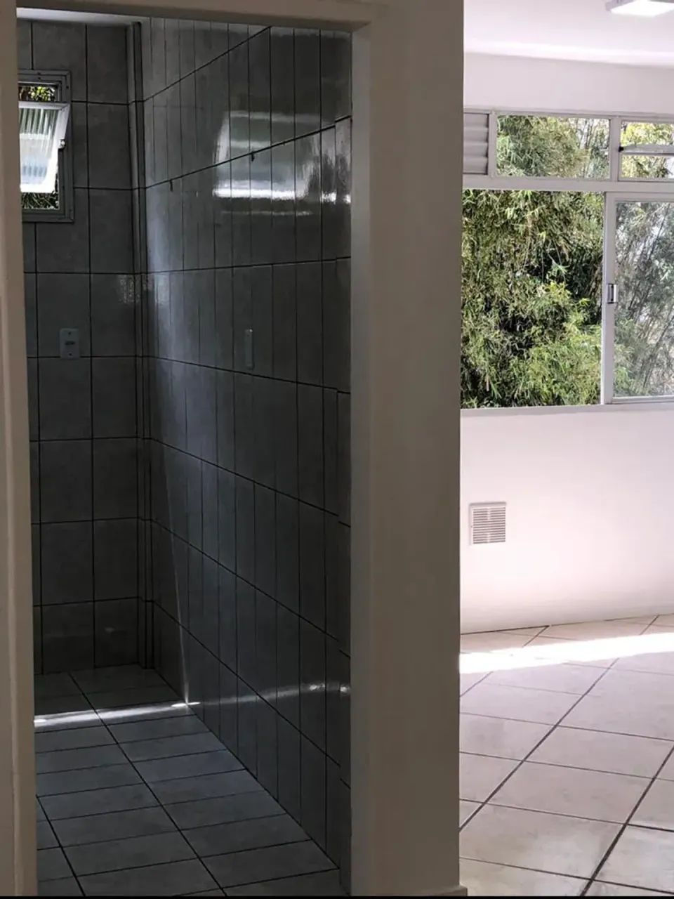 Imóvel para venda possui 57 metros quadrados com 2 quartos em Coqueiros - Florianópolis -  - Foto 5