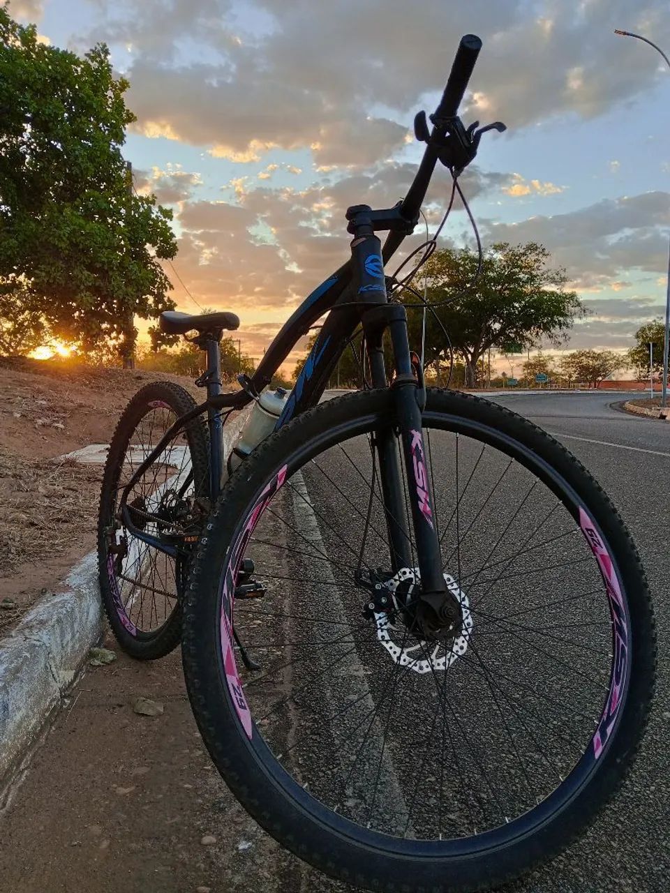Vendo Bike MTB bem conservada.  - Foto 2