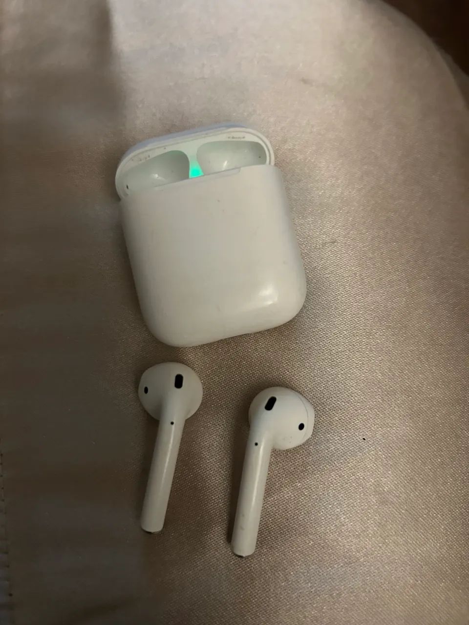 Air phone Apple 2a geração com estojo 